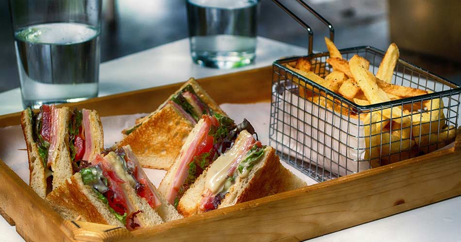 La restauration rapide devra utiliser de la vaisselle réutilisable dès 2023