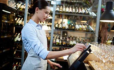 Défiscalisation des pourboires payés par carte bancaire dans la restauration